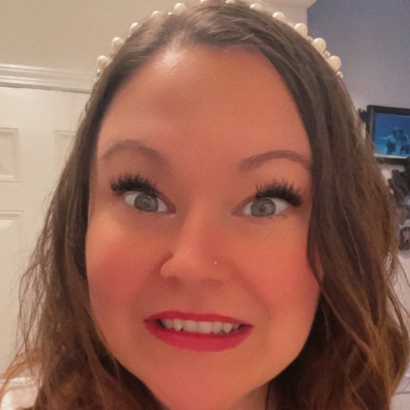 Meet your Posher, Lindsay - Picture 7 of 16